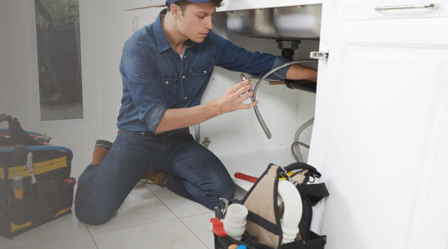 Professional water heater repair in Bureau, IL